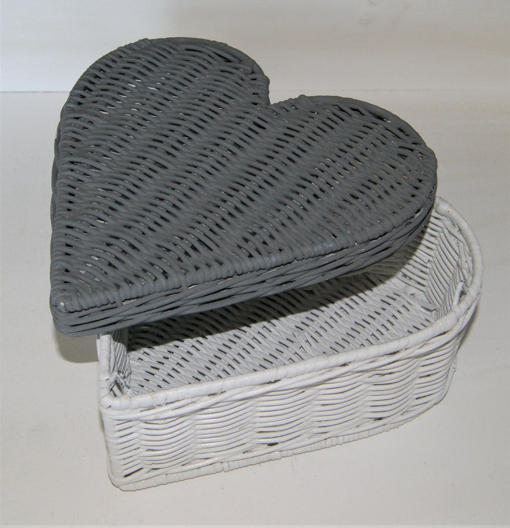 Korb Dose Herz weiß grau