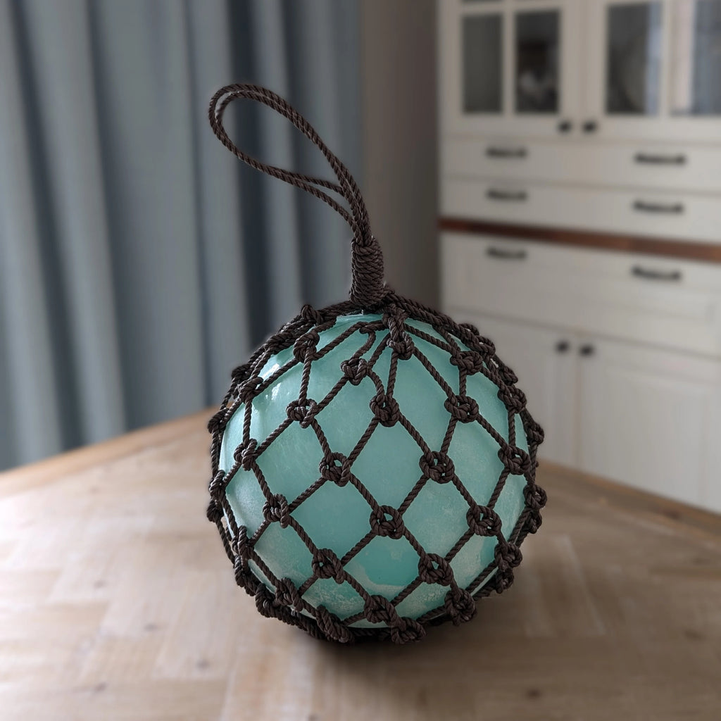 Fischerkugel Glas im Netz türkis