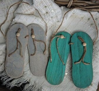 Strand Dekor Flip Flops hängend im Set