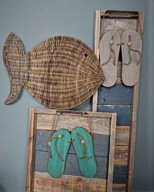 Strand Dekor Flip Flops hängend im Set