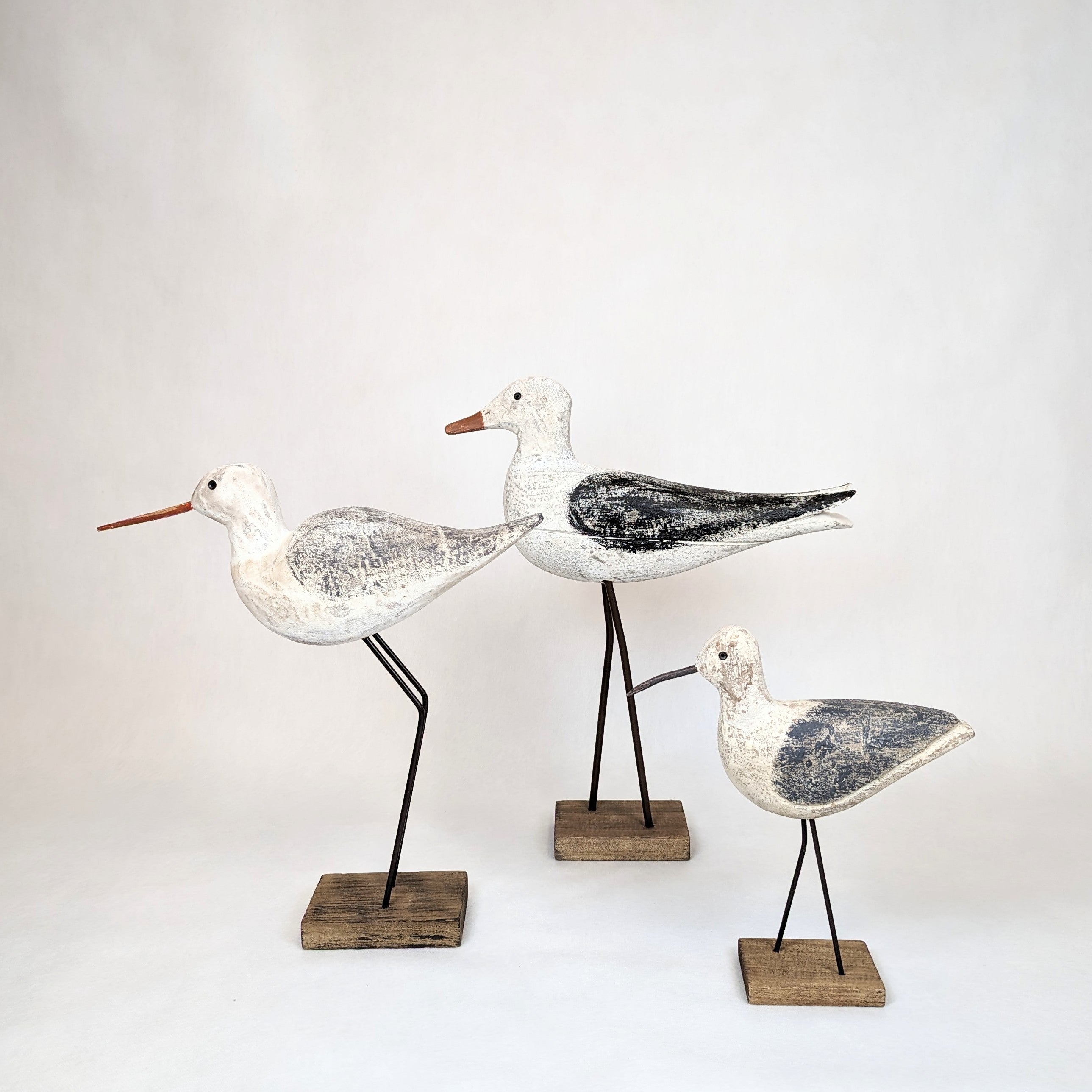 Holz Skulptur Möwe auf Sockel in drei Größen und Varianten zur Wahl