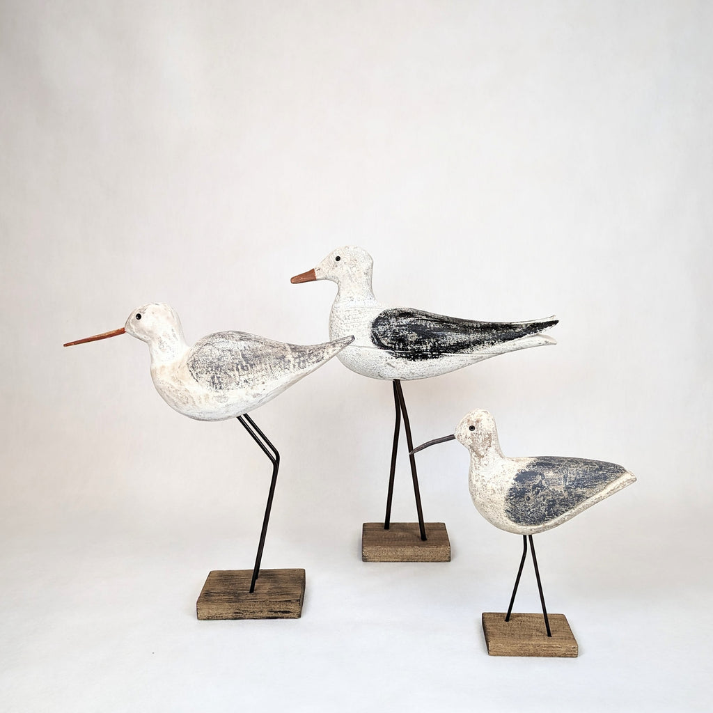 Holz Skulptur Möwe auf Sockel in drei Größen und Varianten zur Wahl