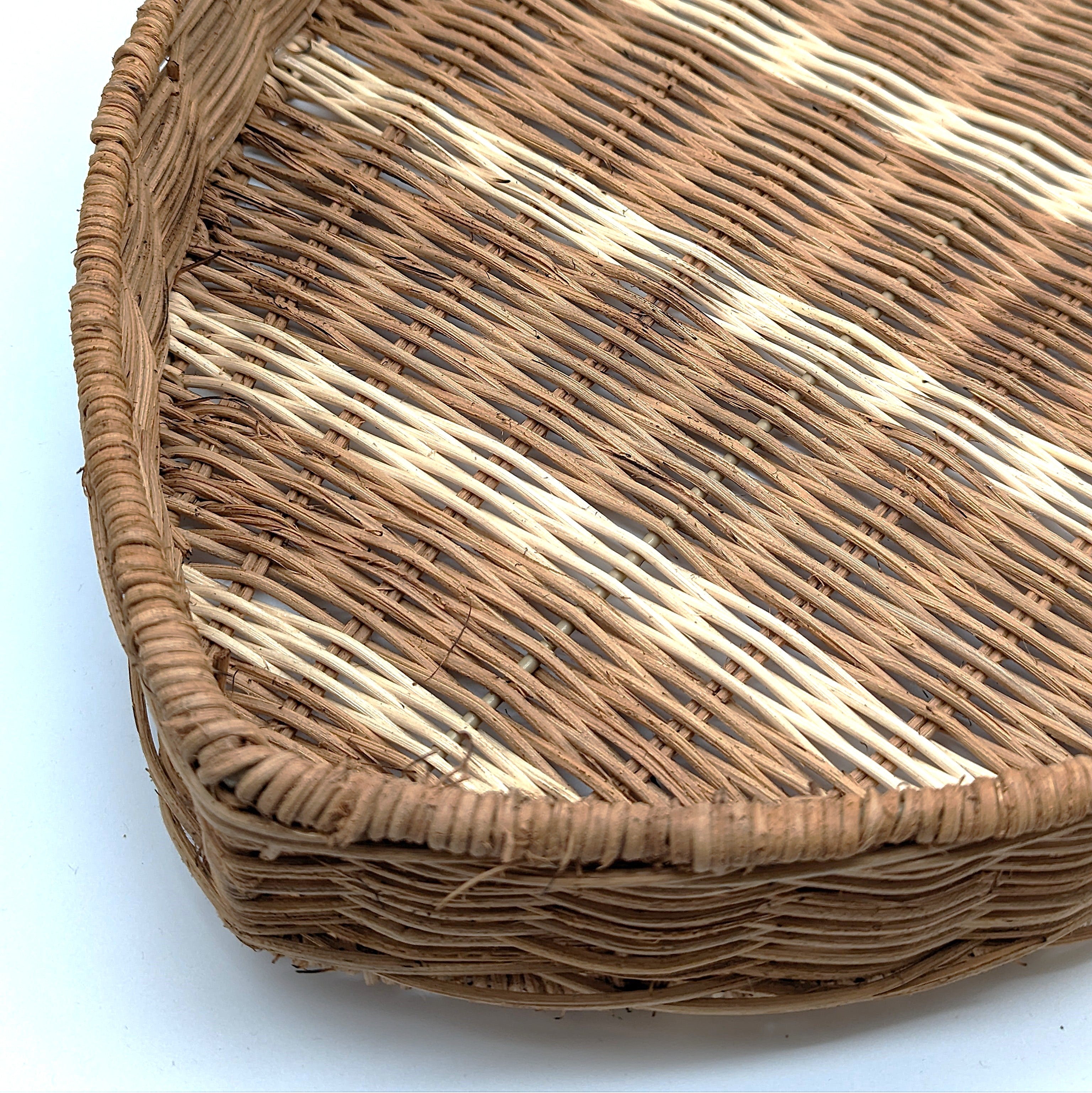 Korb Tablett Fisch - 2 Größen zur Wahl