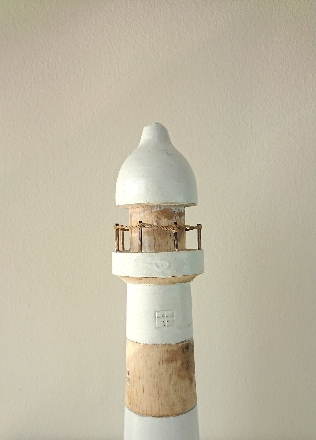 Leuchtturm Albasia Holz