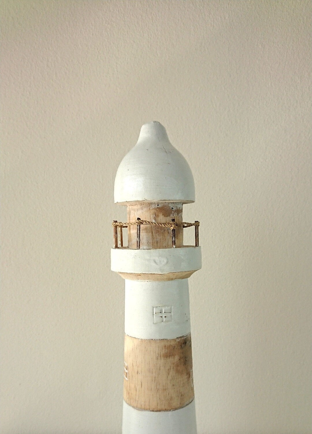Leuchtturm Albasia Holz