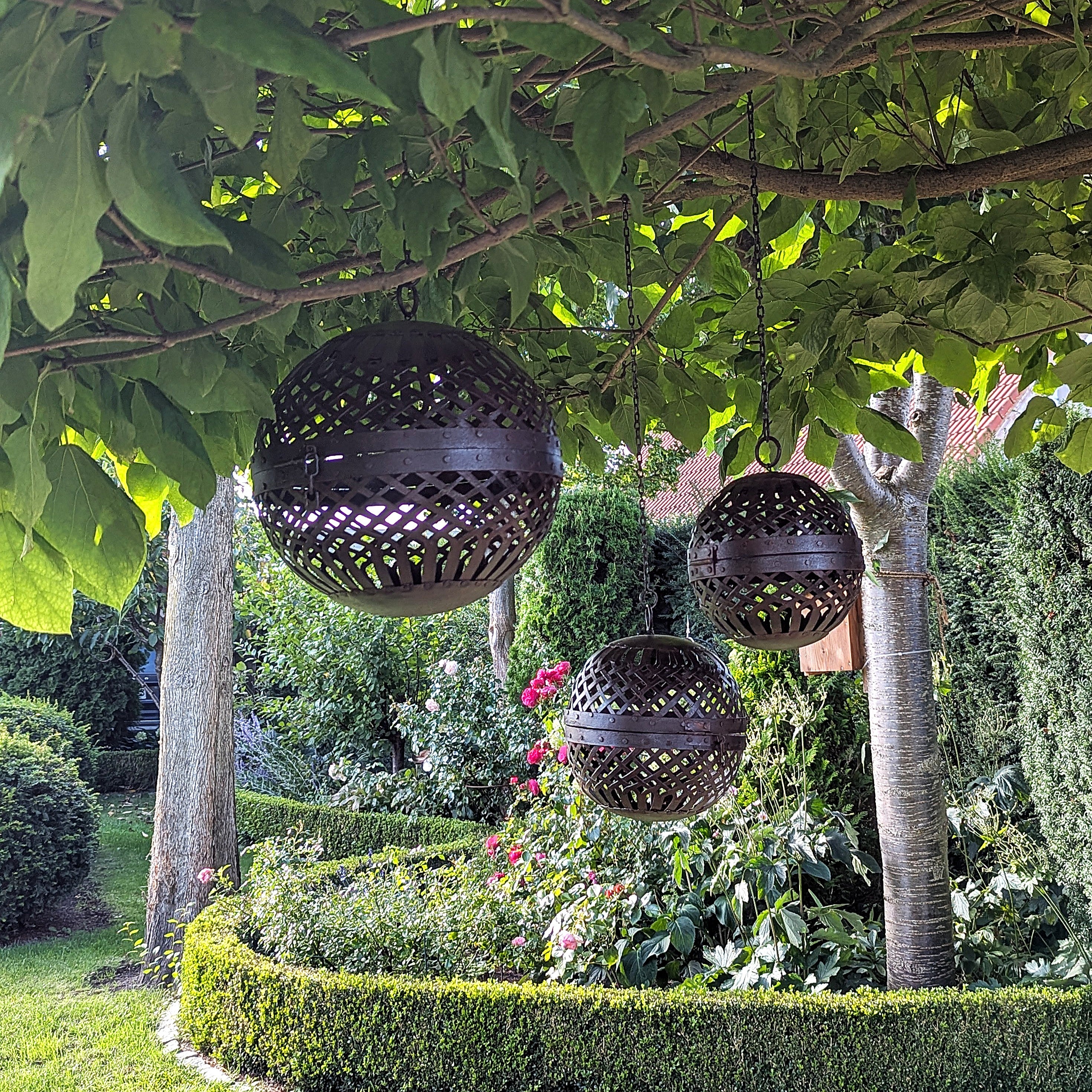 Metallkugel hängend Edelrost in drei Größen