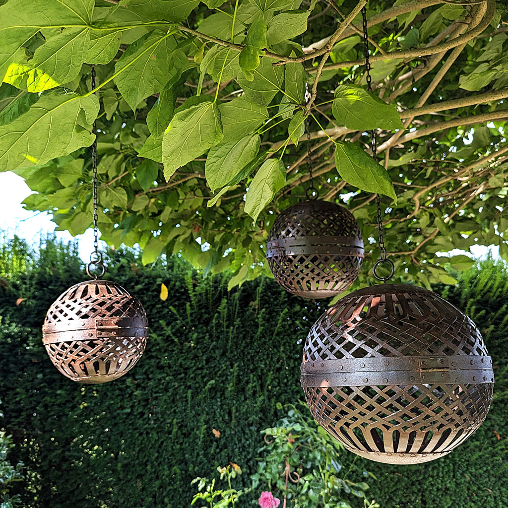 Metallkugel hängend Edelrost in drei Größen