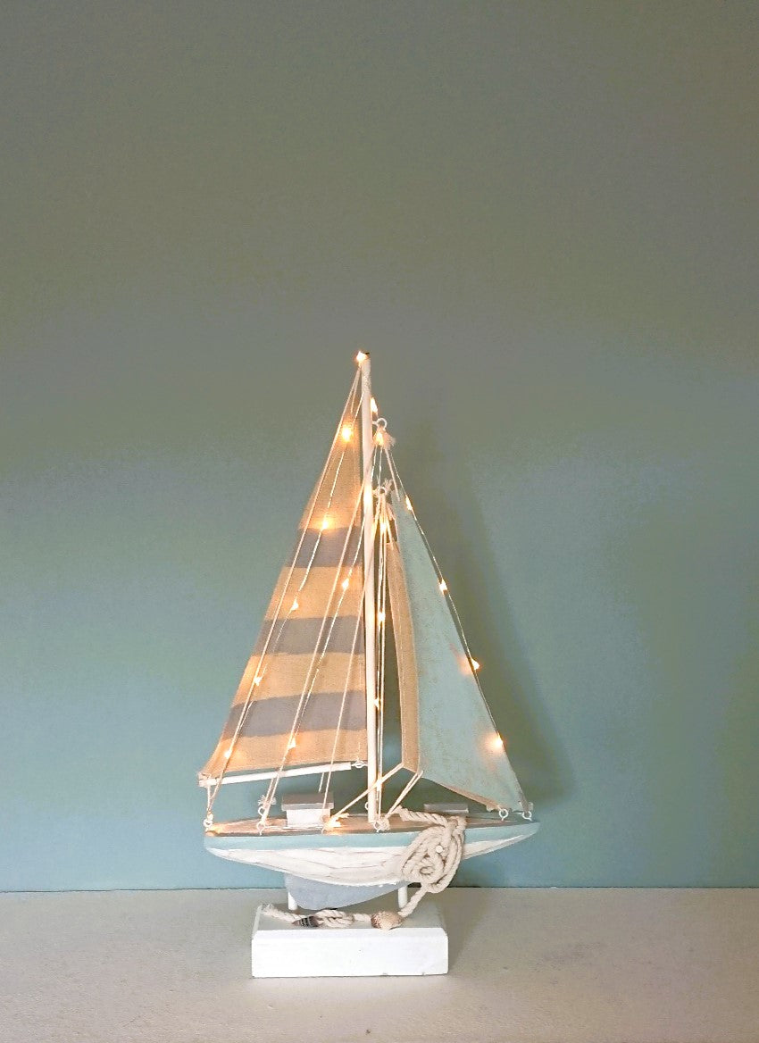 Segelschiff mit LED klein