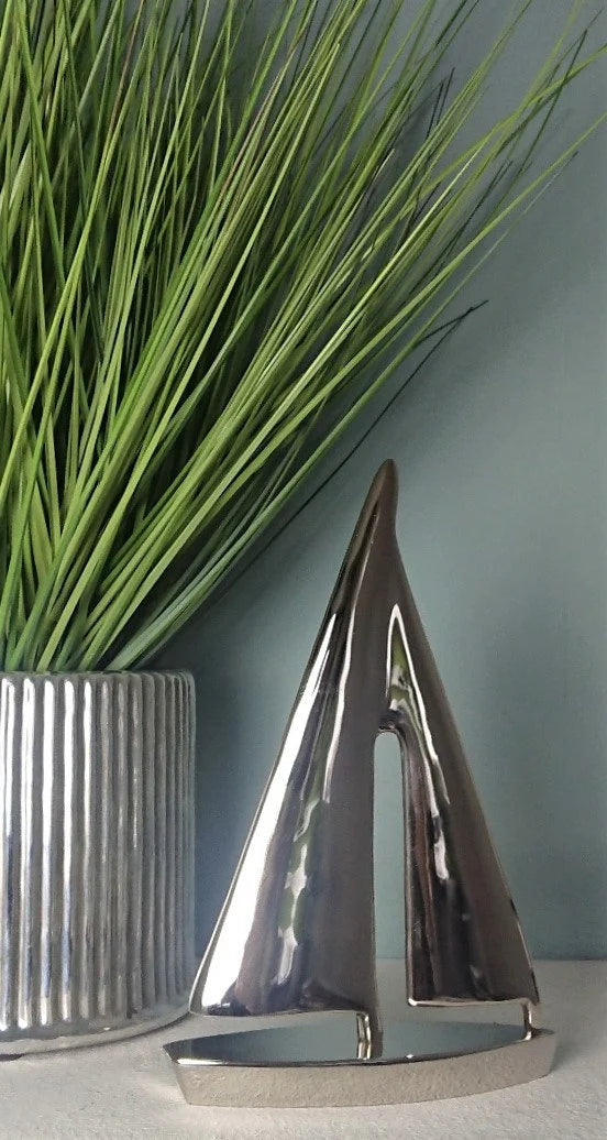 Deko "Segelyacht" Messing vernickelt