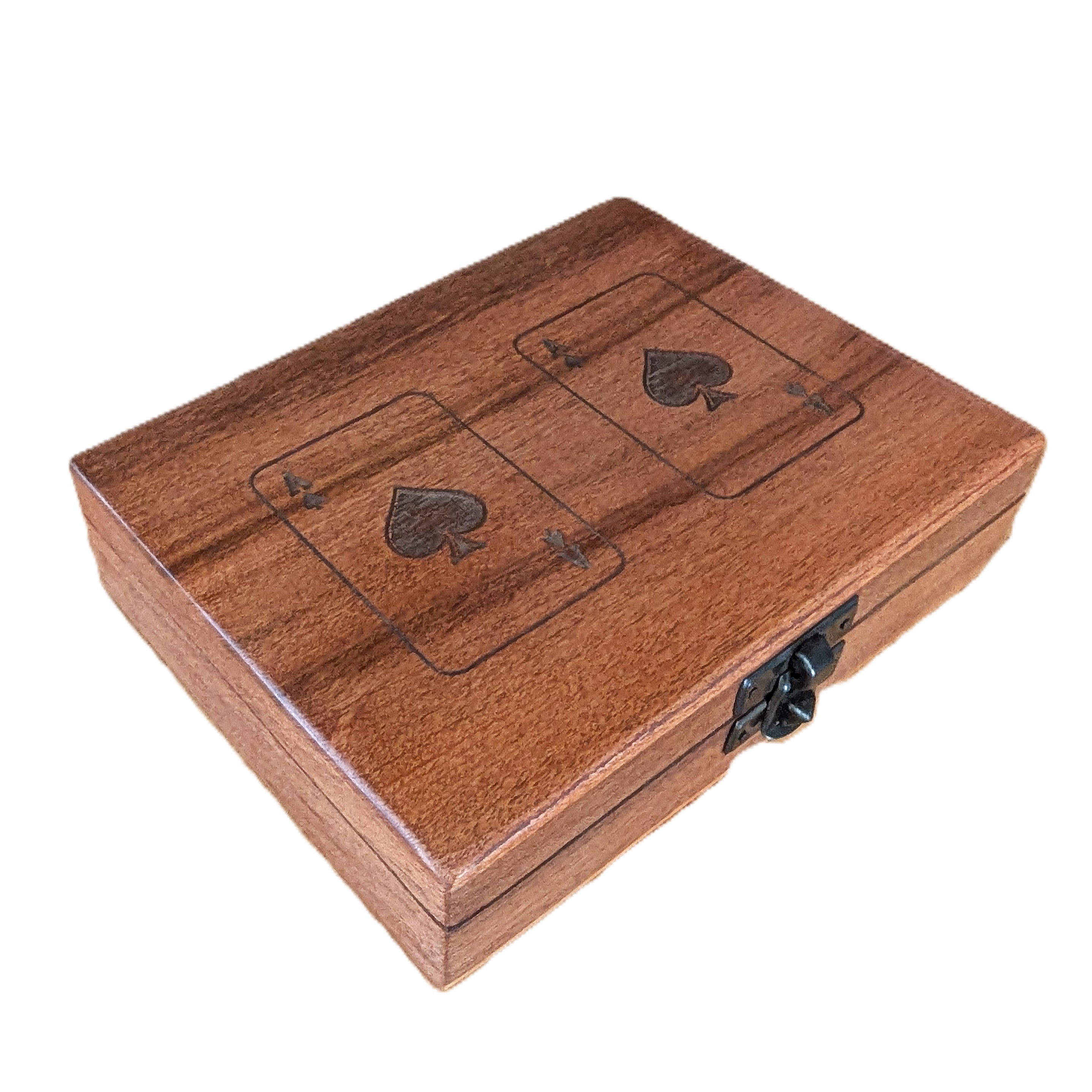 Spielkarten in Holzbox