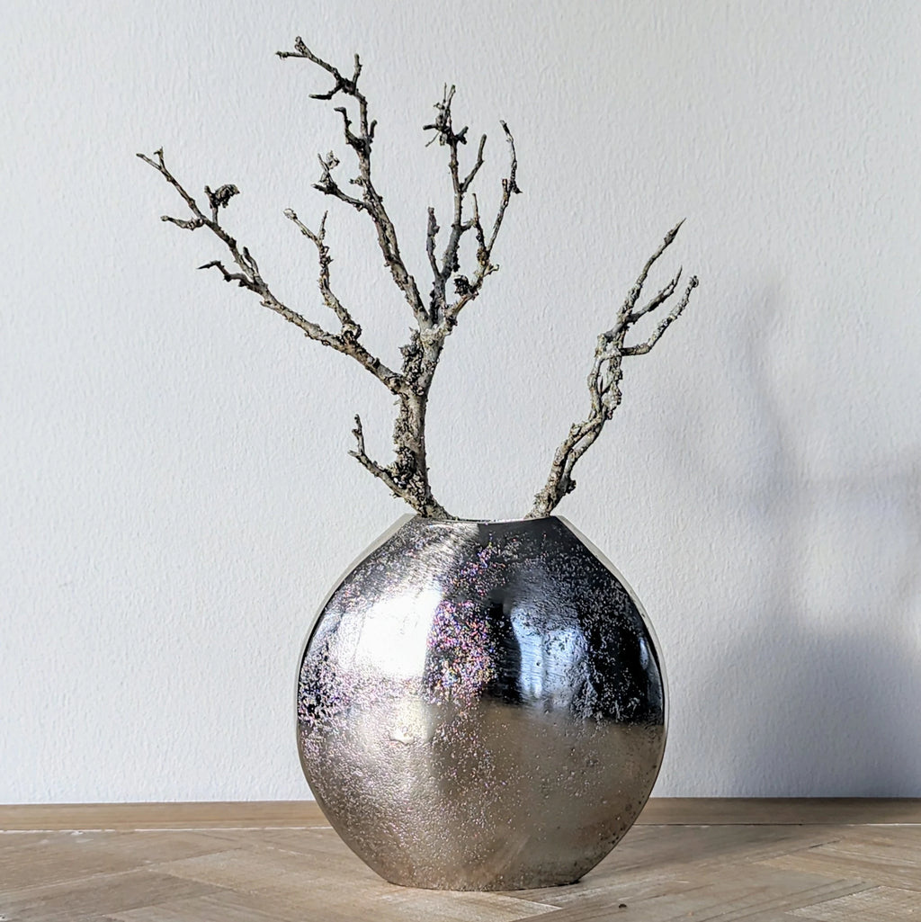 Vase aus Aluminium flach in zwei Varianten