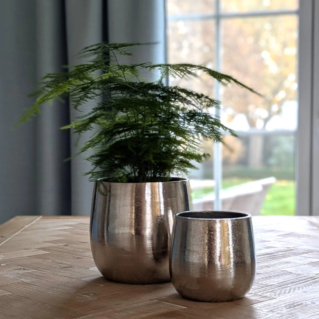 Silberner Übertopf aus Aluminium zwei Größen zur Wahl oder im Set