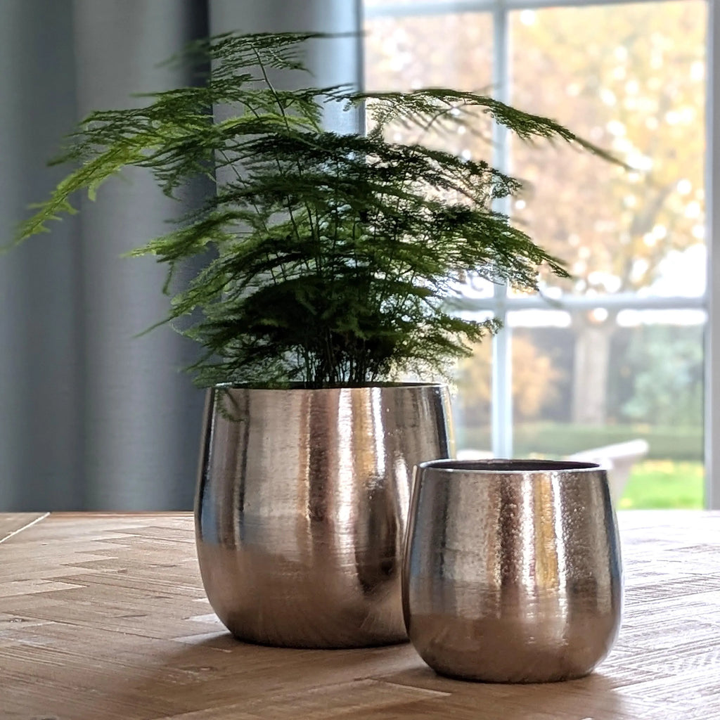 Silberner Übertopf aus Aluminium zwei Größen zur Wahl oder im Set